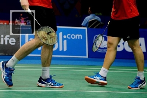 Cách chọn giày cầu lông phù hợp bản thân cho người mới