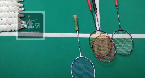 Top 5 siêu phẩm vợt cầu lông 500k phù hợp học sinh sinh viên