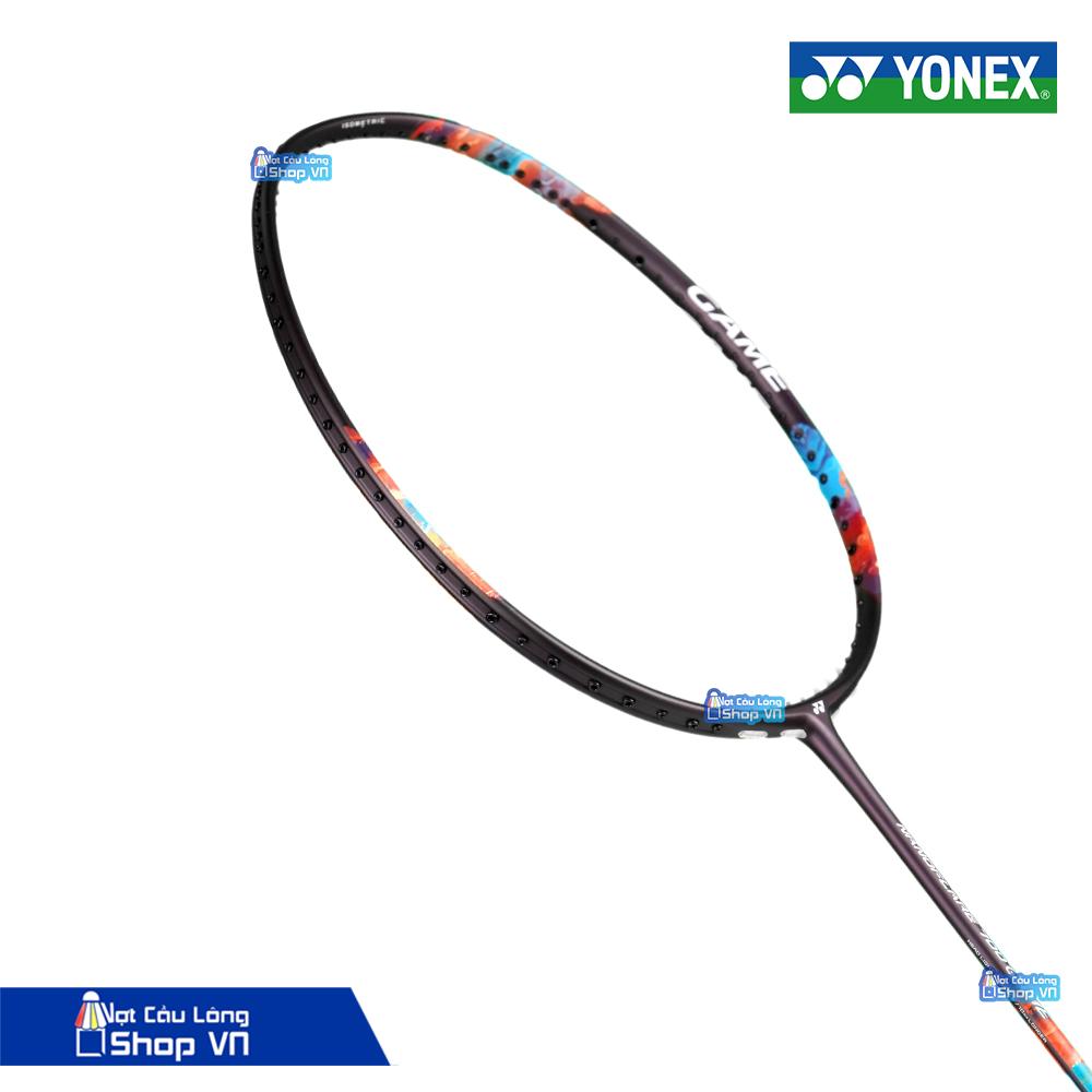 Cận cảnh khung vợt cầu l&ocirc;ng Yonex Nanoflare 700 Game