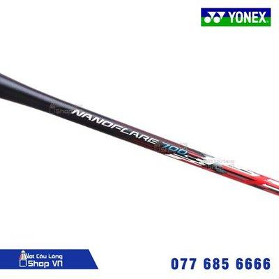 Th&acirc;n của vợt cầu l&ocirc;ng Yonex NanoFlare 700 m&agrave;u đỏ d&agrave;nh cho nam