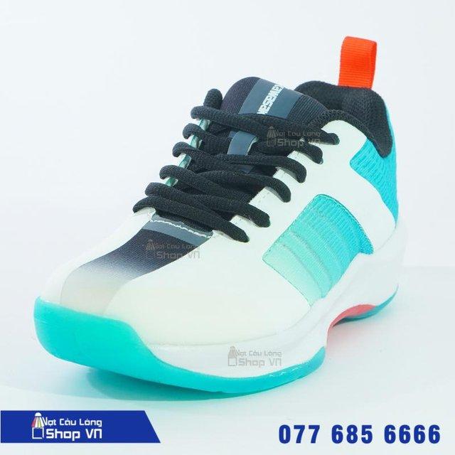 https://vclshop-web.tadalabs.vn/wp-content/uploads/2026/09/giay-cau-long-kawasaki-k367-den-trang-chinh-hang-1bc56a184e332.jpg