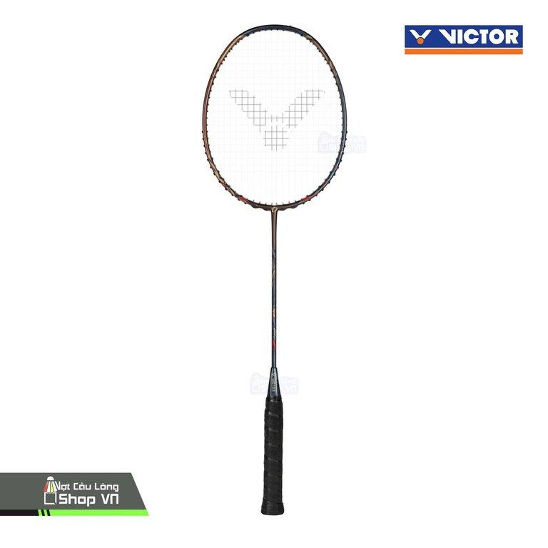 https://vclshop-web.tadalabs.vn/wp-content/uploads/2026/09/vot-cau-long-victor-thruster-ryuga-wukong-vot-cau-long-shop-1-1.jpg